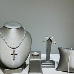 White Set Gold Available💎