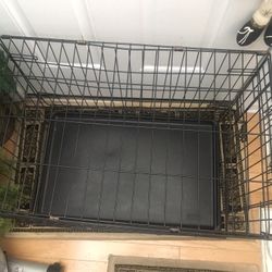 Large Dog’s Crate In Like New Condition. 