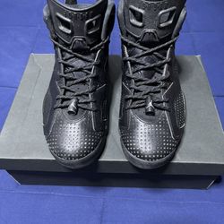 Jordan 6 Retro OG Black Cat  Size 8