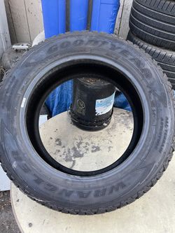 Good Year Wrangler 255/60/R20