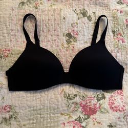 Uniqlo black smooth bra