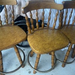 ❤️❤️Tres Taburetes Giratorios ❤️madera Solida Y Cuero 