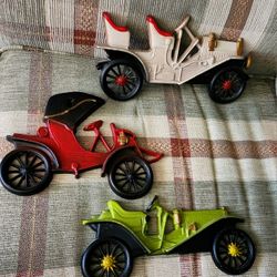 Vintage Midwest Cast Aluminum Cars Wall Art Plaques