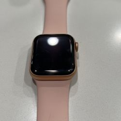 Apple Watch 40 MM Series 4