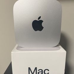 Apple Mac mini Desktop M4 chip 16GB RAM, 256GB SSD - Silver - MU9D3LL/A Open Box