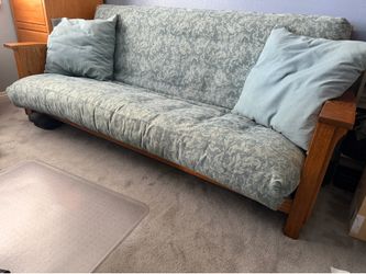 Queen size Futon couch / bed