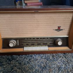 Antique Radio