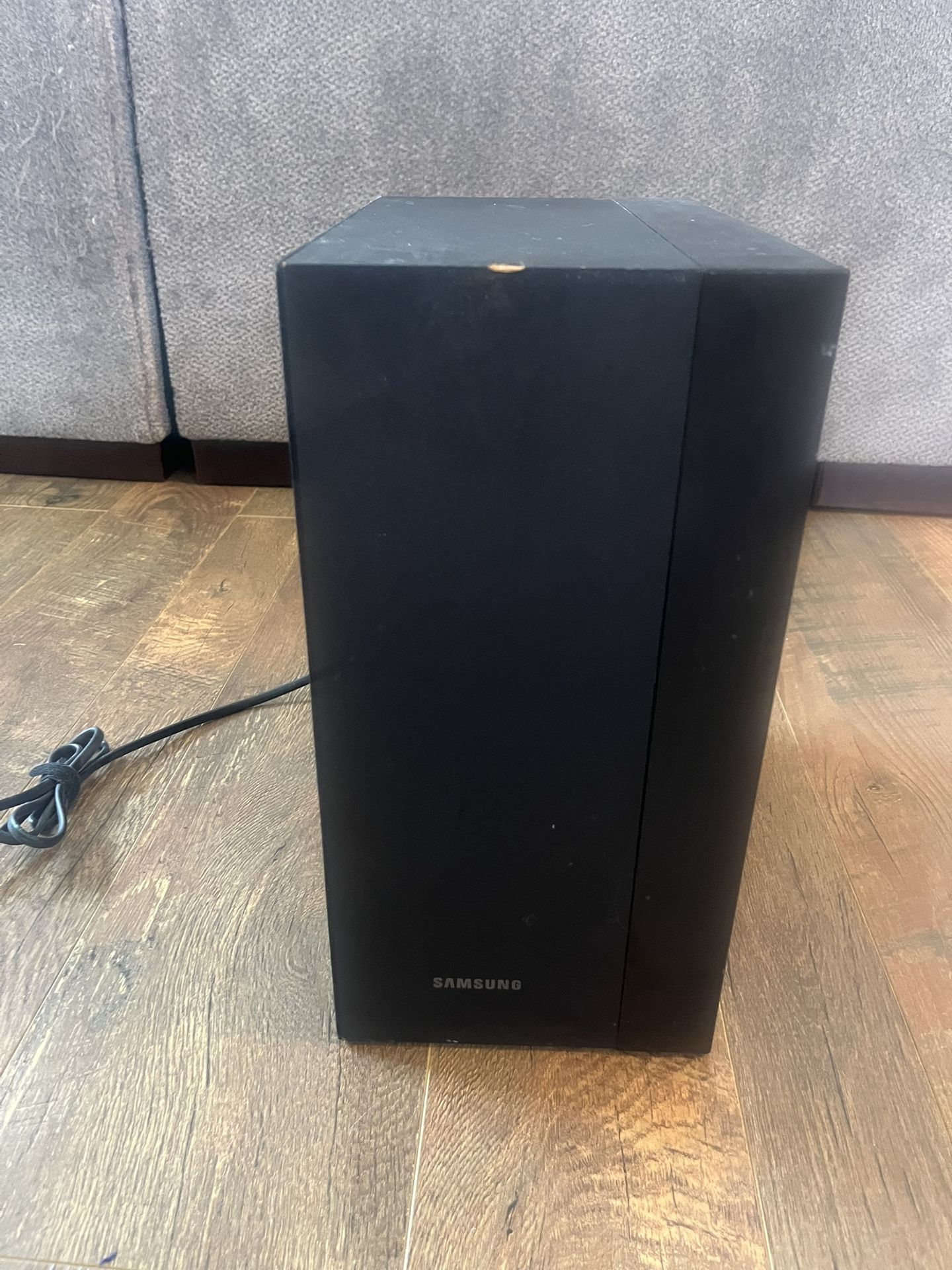 Samsung Soundbar & subwoofer