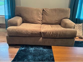 FREE Living Room Suit