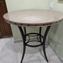 Wood Round Table