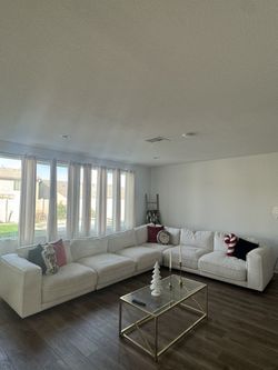Sectional couch