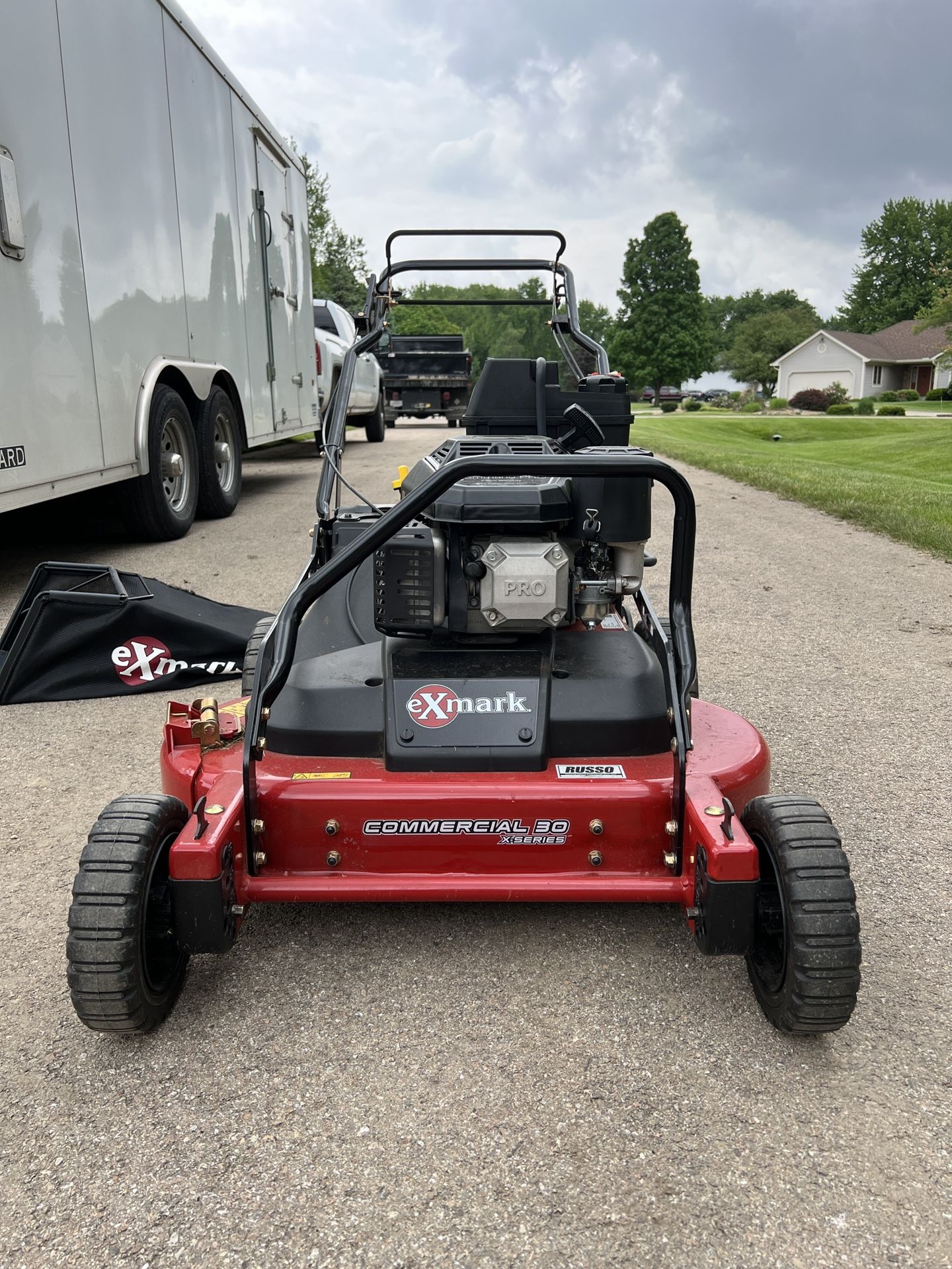 LAWN MOWER EXMARK COMMERCIAL X-SERIES 30  2022