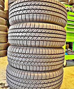 225/60/17 Yokohama vendo un set de llantas usadas excelente condiciones de vida las 4 ✅🤩I am selling a set of used tires, all 4 in excellent living c