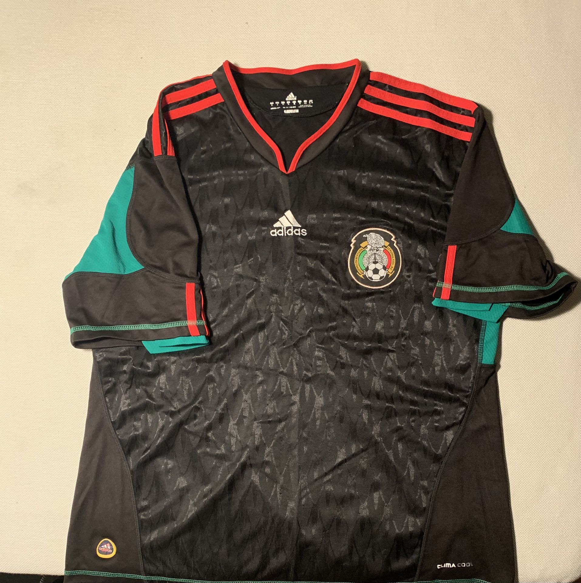 Real Madrid Jersey for Sale in Imperial Beach, CA - OfferUp