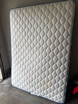 FULL-SIZE MATTRESS