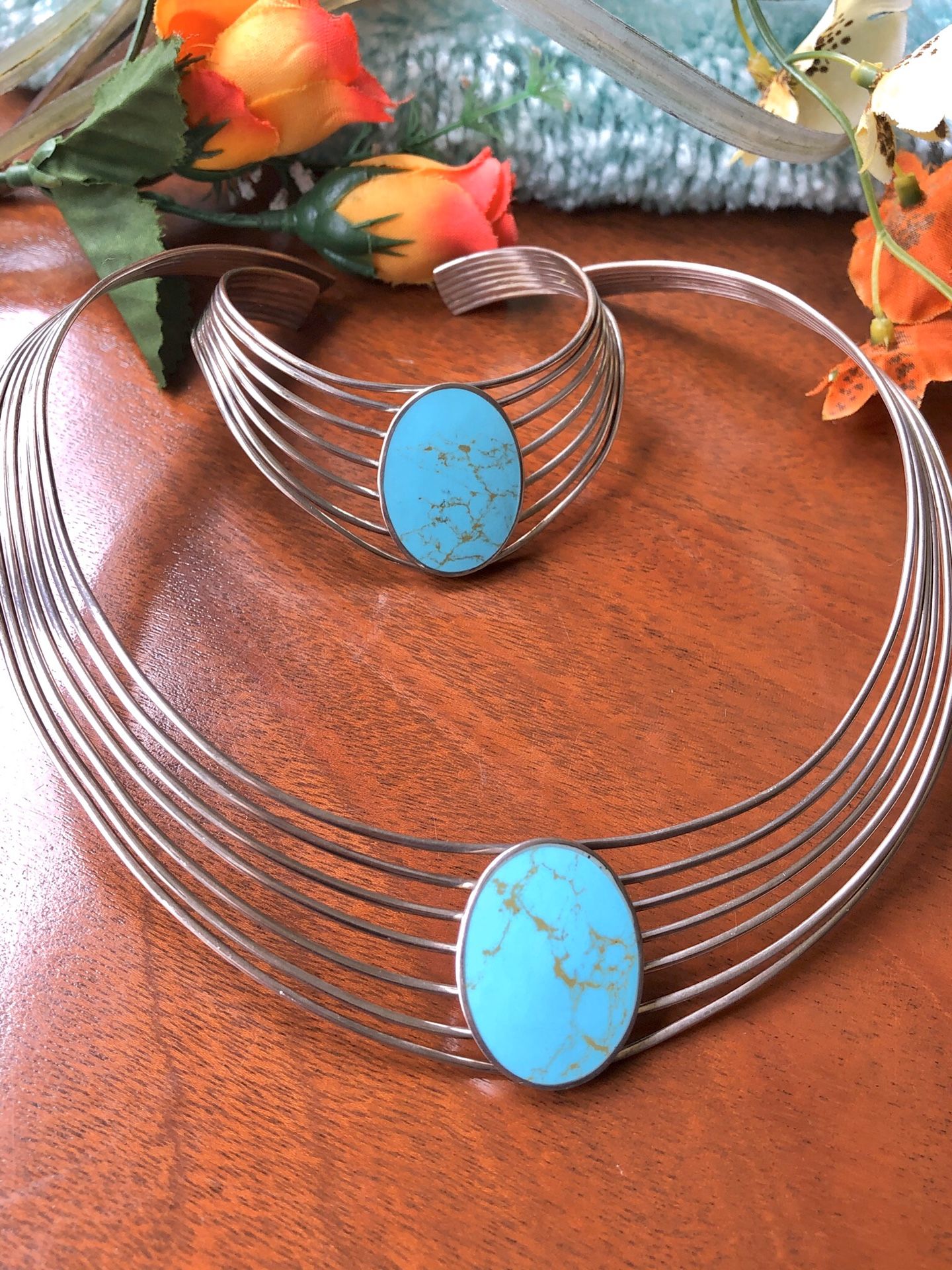 NAVAJO TURQUOISE STERLING CHOKER SET