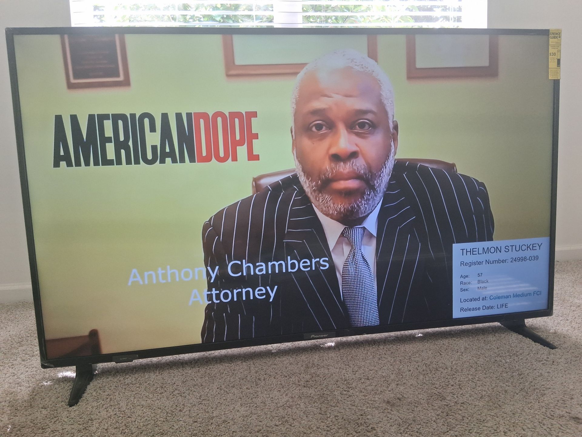 70 inch pioneer smart tv 300 cash moving