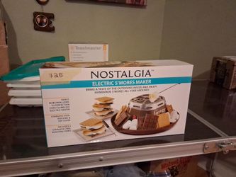 Nostalgia Electric S'mores maker