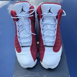 Jordan 13 “Red Flint” Size 6Y