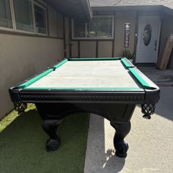 Pool Table 8ft ( Free Delivery & Set Up & New Color Felt Of Your Choice ) 