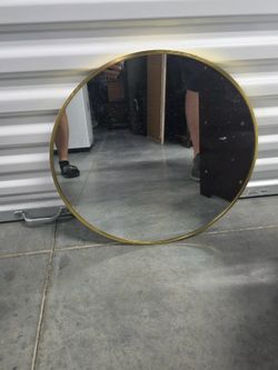 20" Round Gold Framed Wall Mirror – Modern Decorative Accent Mirror