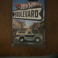 Hot Wheels Boulevard Real Riders Ford Bronco