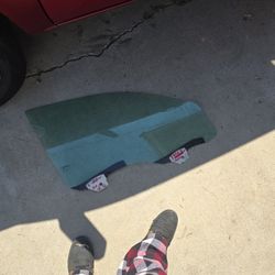 Chrysler 200 Front Right Window