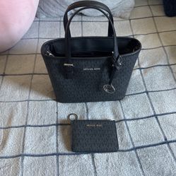 Michael Kors Purse & Card Holder