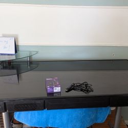 Smart TV 55inch With Roku Device(New)