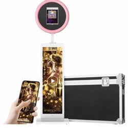 iPad Photo Booth With LCD Screen And iPad 
