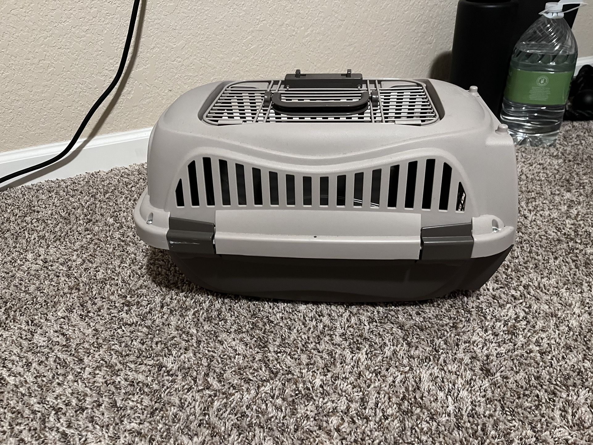 Small Pet Carrier Barely Used 