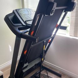 Treadmill (NordicTrack T 6.5 S) Barely used (almost NEW)