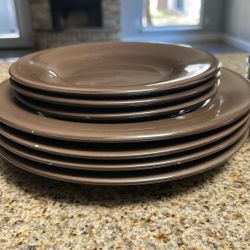 Glass Plates And Bowels 