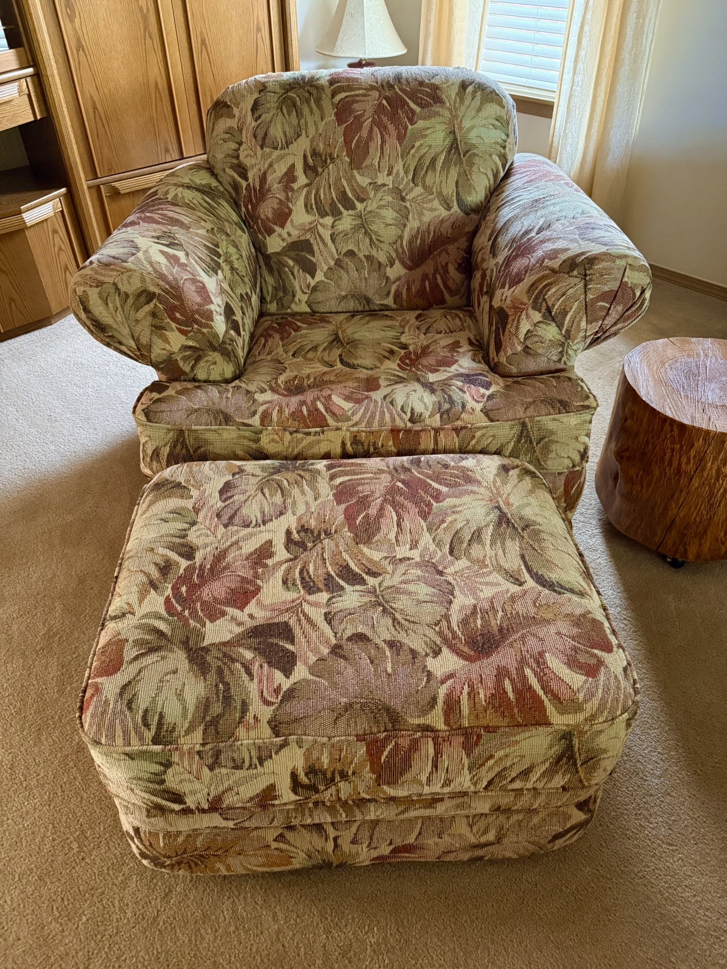 Living Room Chair With Ottoman (LAZBOY)