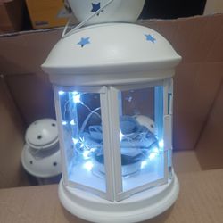 White Lanterns with Fairy Lights & Roses