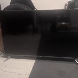 JVC Flat Screen TV – Turns on! See description below.