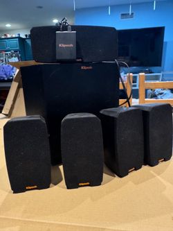 Klipsch 5.1 surround sound with wireless Bass with adjustable boost