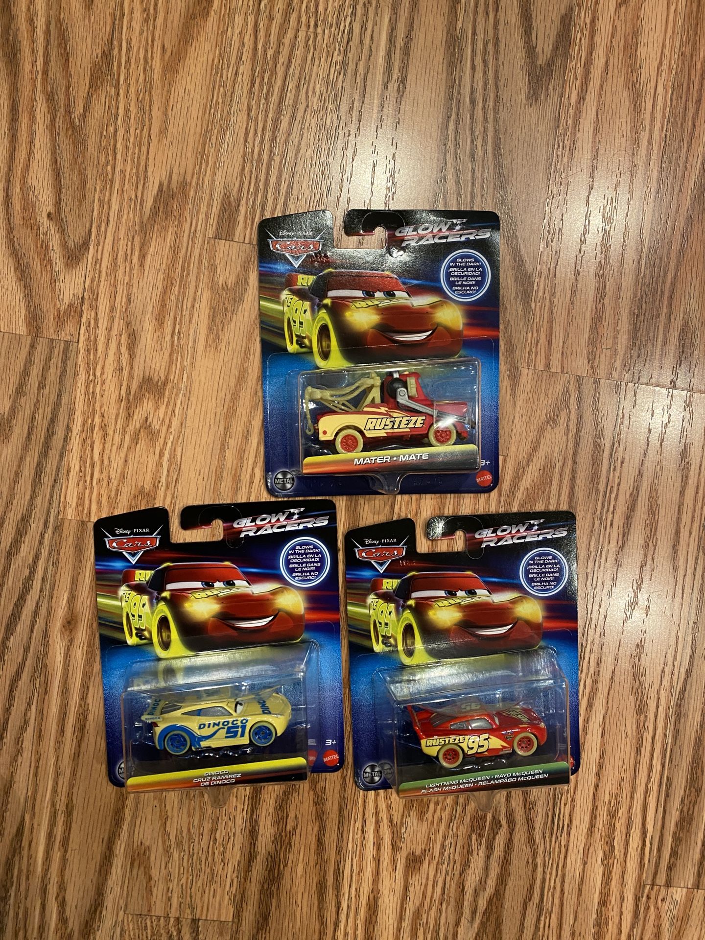Disney Pixar Cars Glow Racers Mater McQueen Cruz