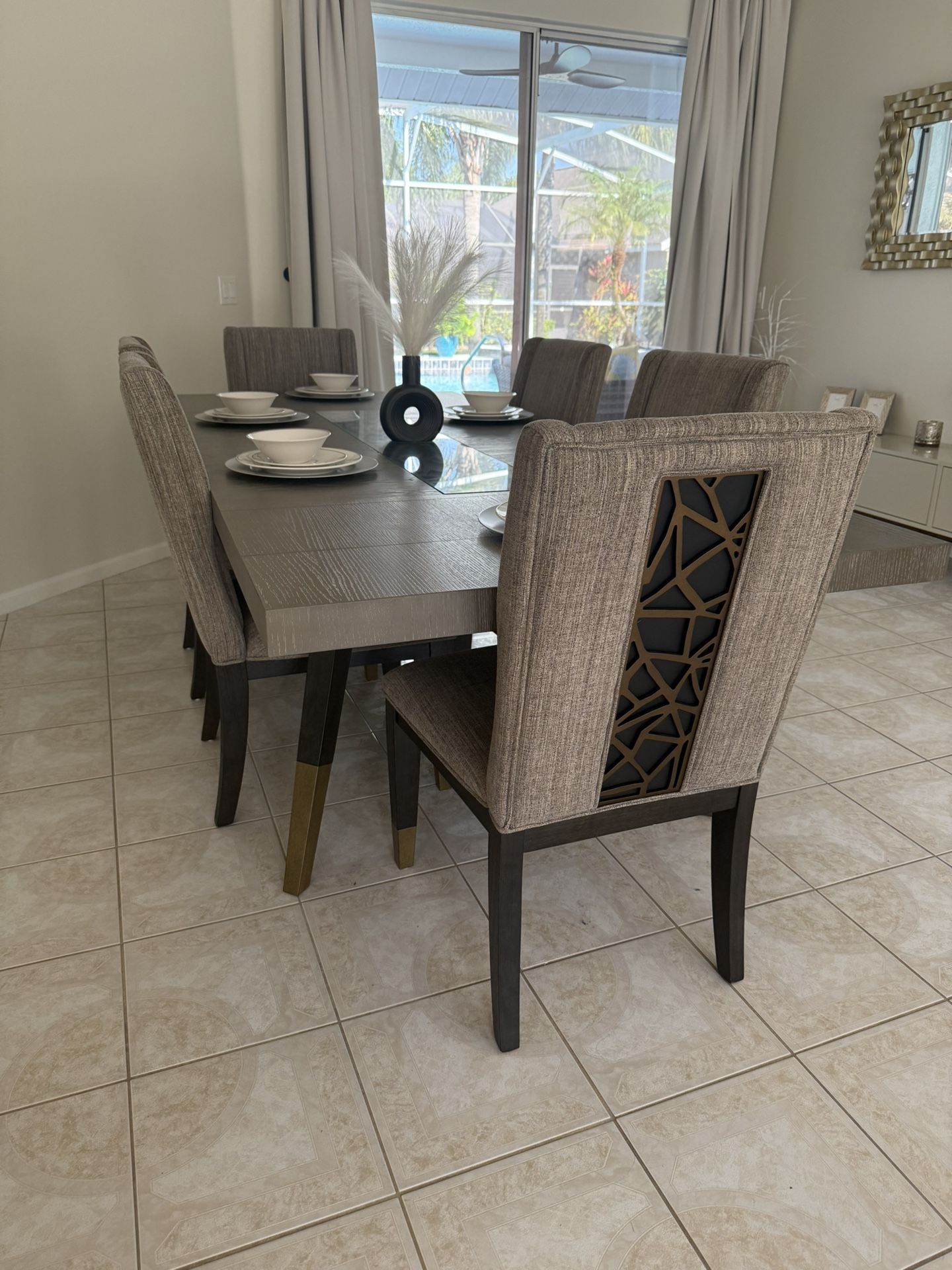 Dining Room Table And Chairs For Sale