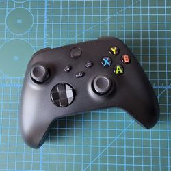 XBOX SERIES CONTROLLER 
