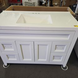 48 In W X 22 In D White Bath Vanity