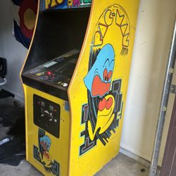 1980’s Original Pac-Man Full Size Arcade 