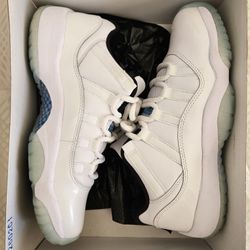Jordan 11 Low Legend Blue