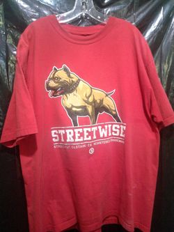 Streetwise T-shirt Featuring A Graphic Of A Muscular Bully Dog. Size 2XL.