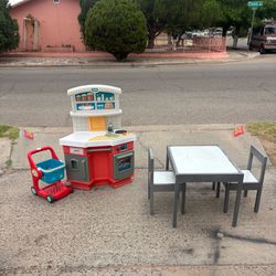 Kitchen toy / table ... all $40