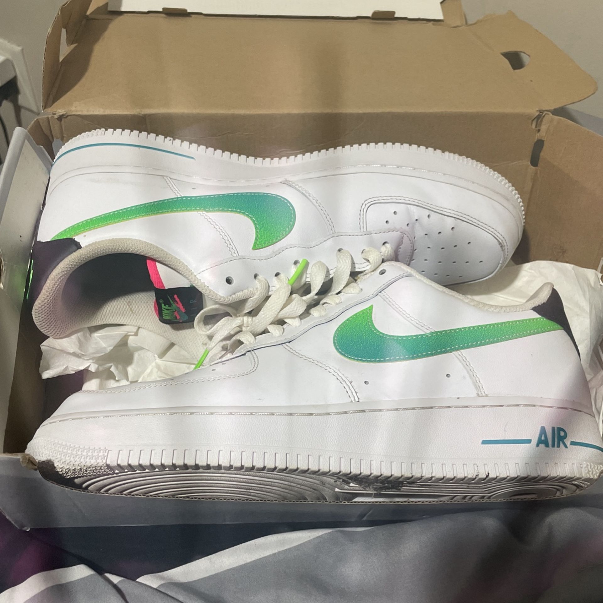 Nike Air Force 1 Low '07 LV8 White Aquamarine Green Men Size 10.5