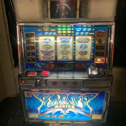 2 Working Slot Machines