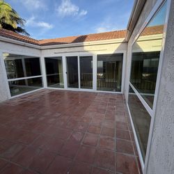 Windows and doors  puertas y ventanas