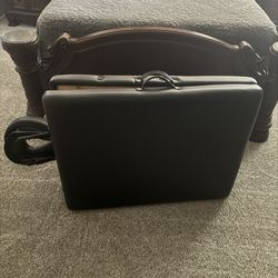 Massage Table 