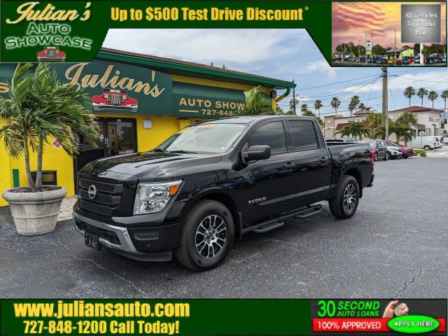 2023 Nissan Titan Crew Cab
